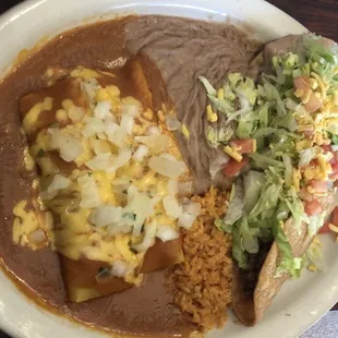 Enchiladas, taco &amp; chalupa