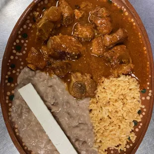 Costillas de puerco en salsa roja