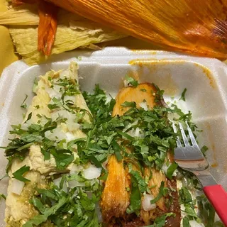 Chicken in Green Sauce Tamale