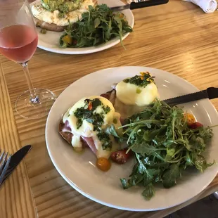 Eggs Benedict