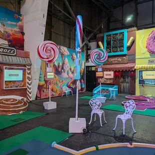 Seating around the courses - 12/2024