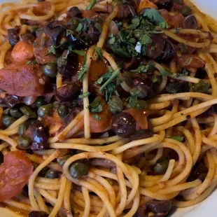 Spaghettini puttanesca