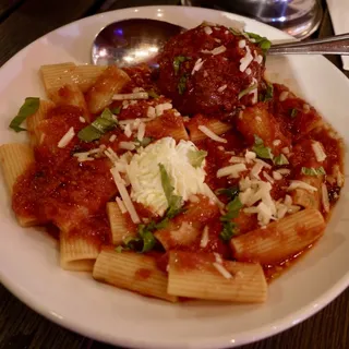 Rigatoni & Meatball
