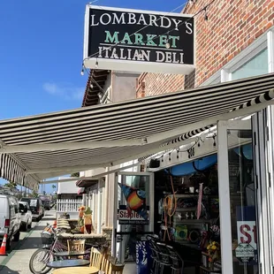 Limited tables and chairs but the beach is close by.