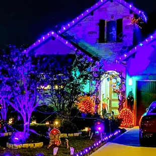 a house decorated for christmas