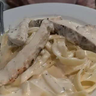 Kids Fettuccine Alfredo