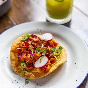 Tuna Tostada
macha salsa / red onion / sun dried chili mayo / cilantro / avocado