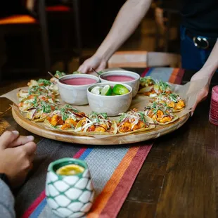 Taco Turntables
(15) al pastor / baja fish / shrimp