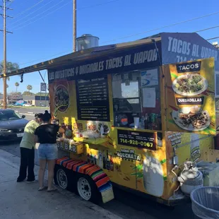 Los Auténticos y Originales Tacos Al Vapor