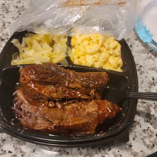 Beef ribs Mac n cheese Cabbage