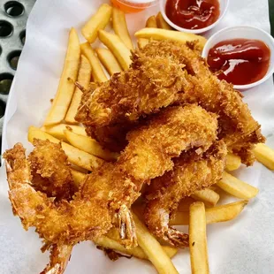 Coconut shrimp and fries! Comes with sweet chili sauce and ketchup!
