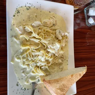 Chicken Fettuccine Alfredo