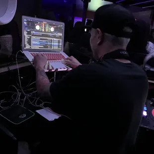 DjSerafin (follow him on IG)