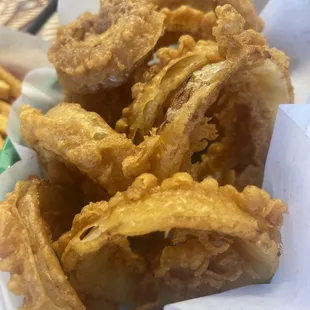 Onions rings super tasty and crispy.