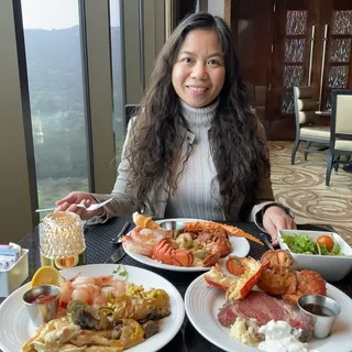 Nhu L.