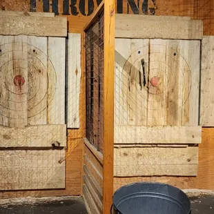 Axe throwing area
