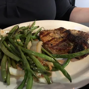 Grilled pork chops