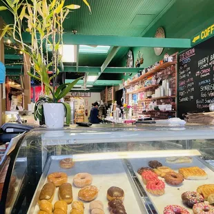 interior, donuts