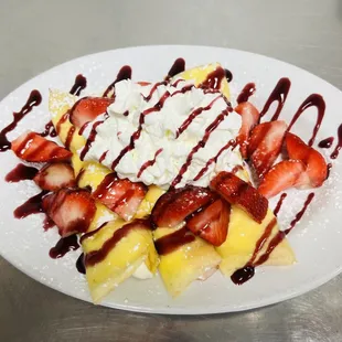 STRAWBERRY CREPES