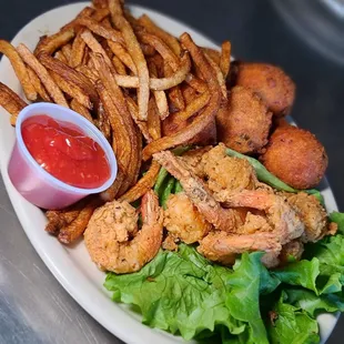 Fried shrimp dinner