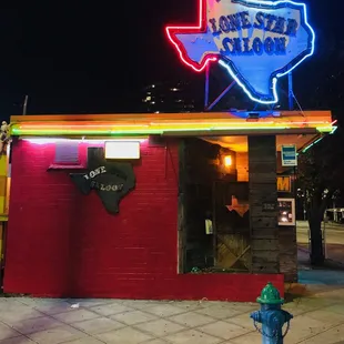 Houston&apos;s best Dive Bar. Conveniently located near the Greyhound Station!