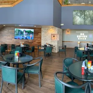 Relax at the Lone Tree Grill