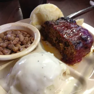 Meatloaf special. Lots I ketchup