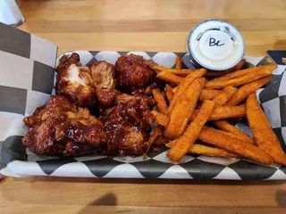 Skybox Sports Grill Pizzeria