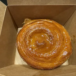 Mango danish