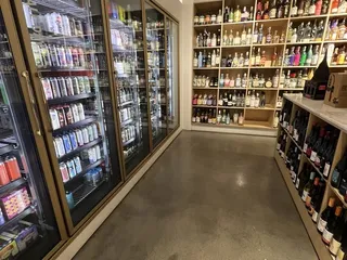 Hi-Lo Liquor Market