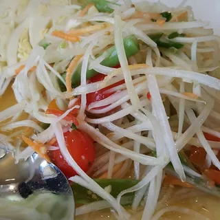Green Papaya Salad (som tom)