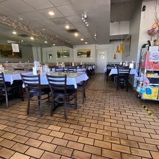 4/15/23 (sat): The restaurant interior