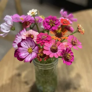  vase of flowers