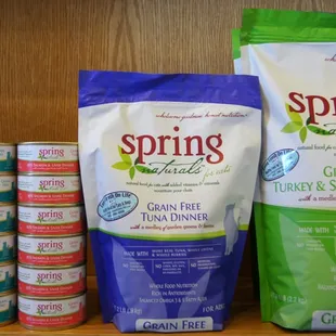 Fresh meat inclusion in dry pet food is an important consideration. Spring Naturals dry pet food is rich in fresh meat.