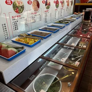 Service bar. Recommended combinations all in Chinese