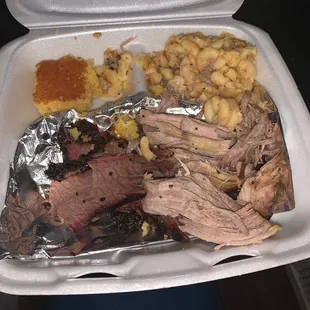 Brisket and Pulled Pork with Mac &amp; cheese and cornbread