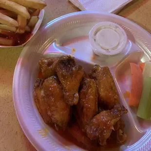 The Danny &apos;s Special mild wings extra crispy!