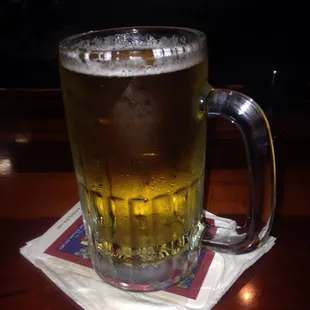 Ice cold beer at this bar! Great services!