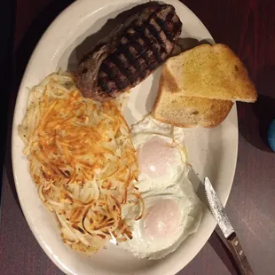 Sirloin steak &amp; eggs