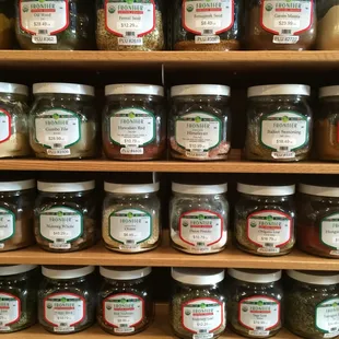 Can you find the Hawaiian Red Sea salt?