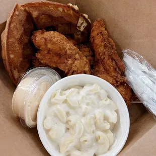 a bowl of macaroni and cheese