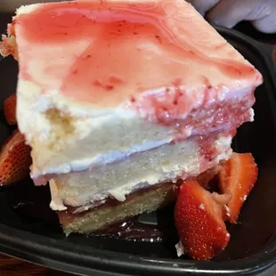 Strawberries &amp; Cream Shortcake