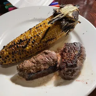 Med rare steak and plain grilled corn