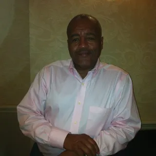 Ron R.