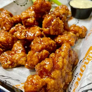 bbq chicken, chicken wings, poultry, fried chicken, chicken, chicken wings and fried chicken, fried chicken wings, food, bbq wings