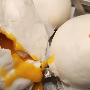 Creamy Egg Yolk Bun