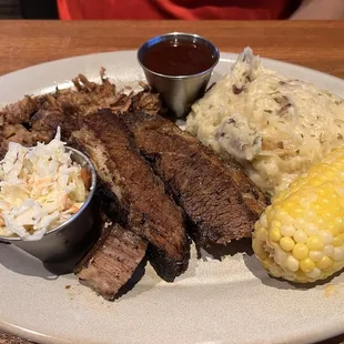 Dinner with 2 meats 2 sides
