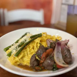 Huancaina pasta + Filet Mignon Huancaina sauce, fettucini pasta, parmesan cheese, asparagus.