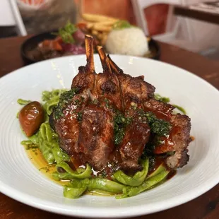 Pesto pasta with lamb