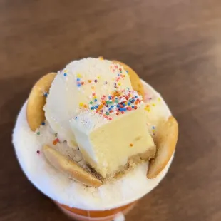 Look Up Dessert Cafe